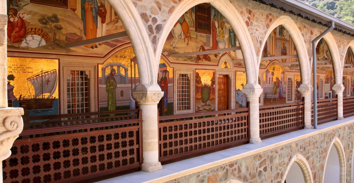 صومعه کیکوس در کوه های ترودوس جزیره قبرس